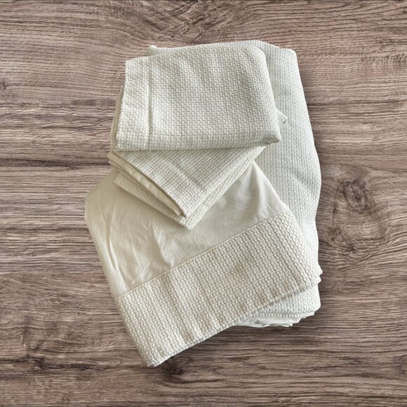 Cuddle Down Queen Duvet Cover Set • Cream Waffle Weave • Made in Canada Luxury - Picture 1 of 9
